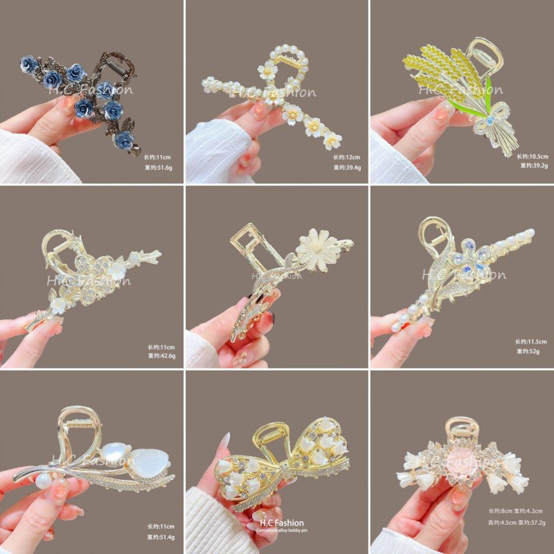 Elegant Flower Claw Clip - Pearl & Rhinestone Hair Clamp