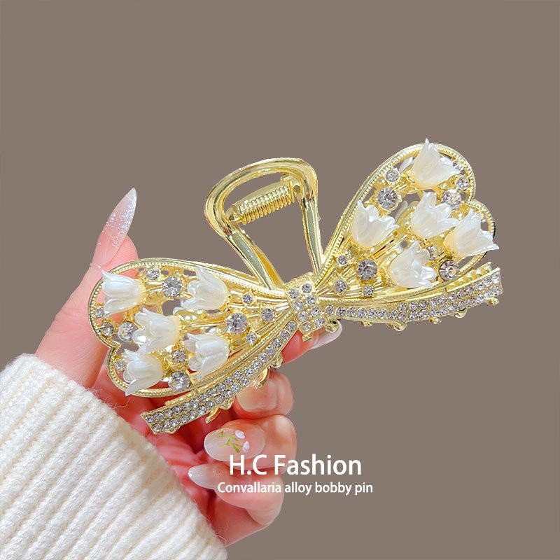Elegant Flower Claw Clip - Pearl & Rhinestone Hair Clamp