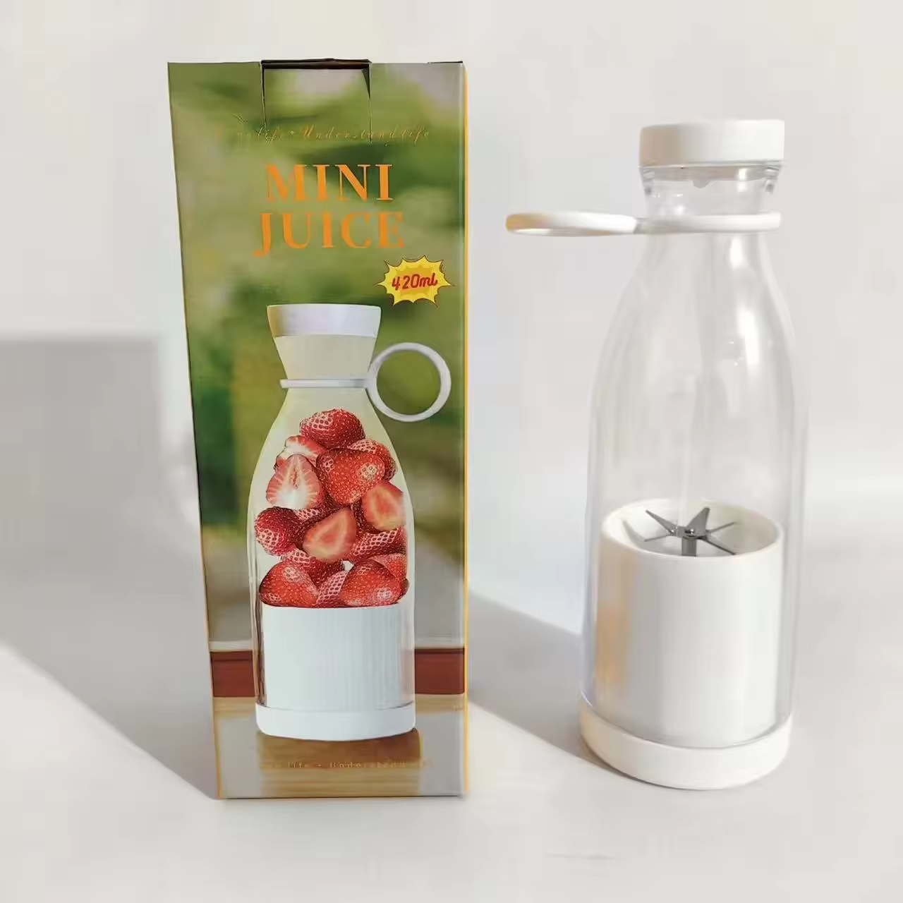 420ML Portable Rechargeable Juicer Blender Cup - USB Electric Smoothie Maker