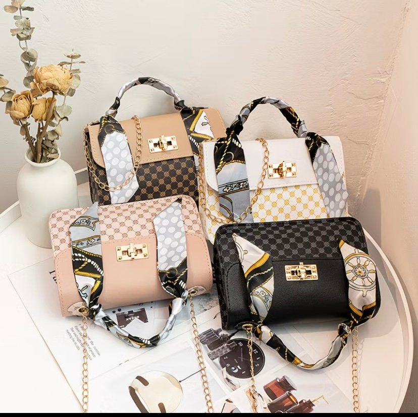 Women chain shoulder bag